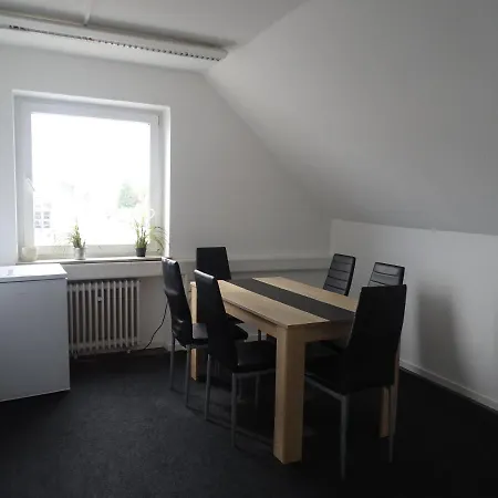 1 Monteurwohnung Messewohnung Bis 8 Personen Langenhagen Berliner Allee I Og *